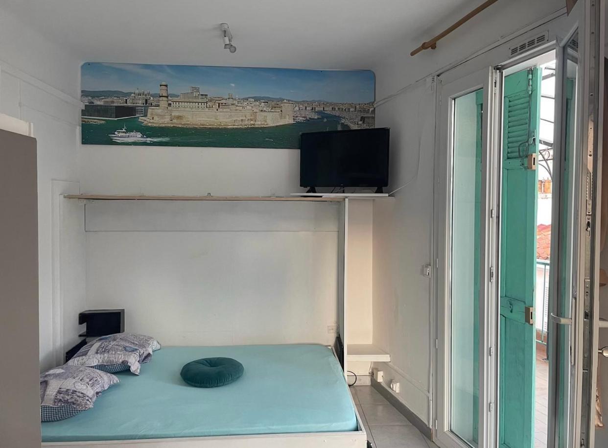 Stud Terras Ville Corniche 2 Pers Stat Gratuit Rue Modif Suivt Possib Et Accord Exclusif Marsiglia Esterno foto